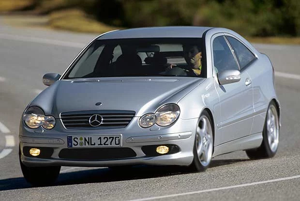 Mercedes-Benz C 32 AMG Sports Coupe (kliknij)