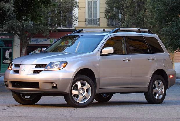 Mitsubishi Outlander (kliknij) Mitsubishi Outlander (kliknij)