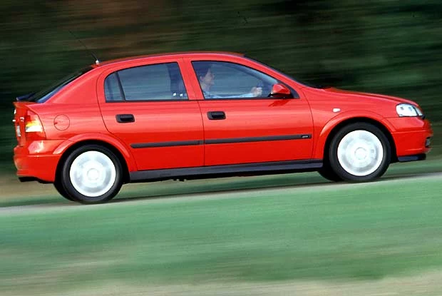 Opel Astra (kliknij)