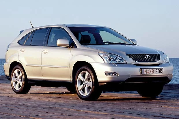 Nowy Lexus RX330 (kliknij)