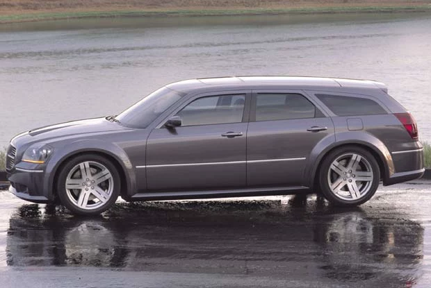 Dodge Magnum SRT-8 (kliknij) Dodge Magnum SRT-8 (kliknij)
