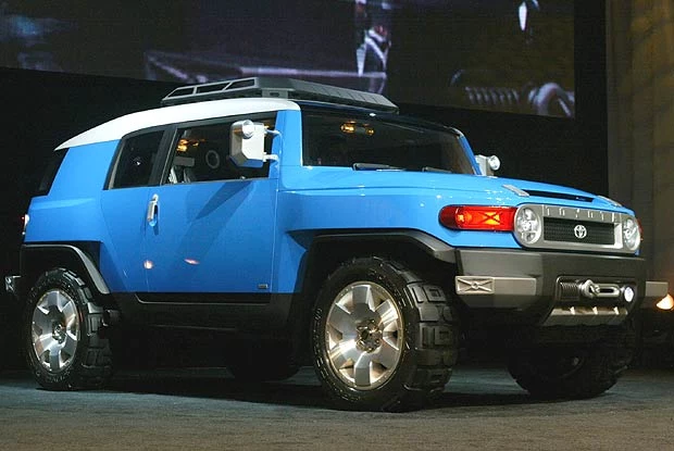 Koncepcyjna Toyota FJ Cruiser (kliknij)