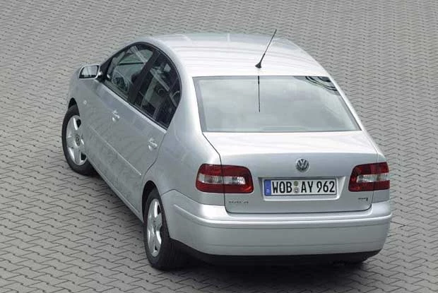 Volkswagen polo saloon / kliknij