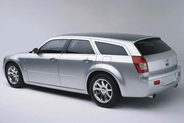 Chrysler 300C Touring Concept (kliknij)