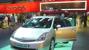 Nowa Toyota Prius (kliknij)