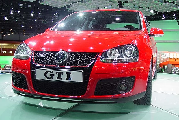 VW Golf GTI (kliknij)