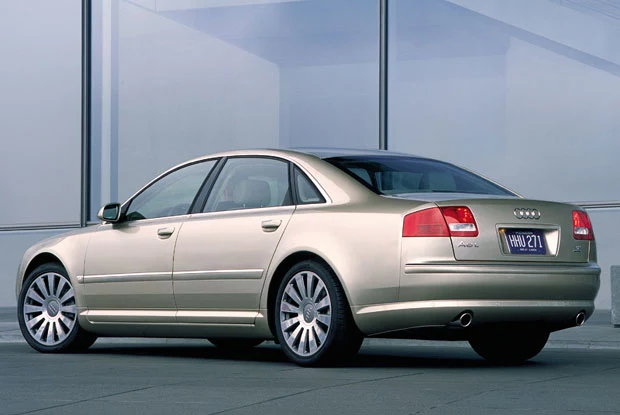 Audi A8L (kliknij)