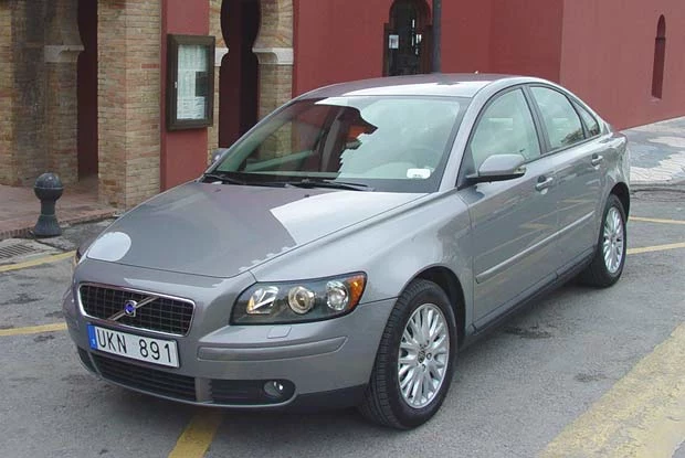 Volvo S40 (kliknij)