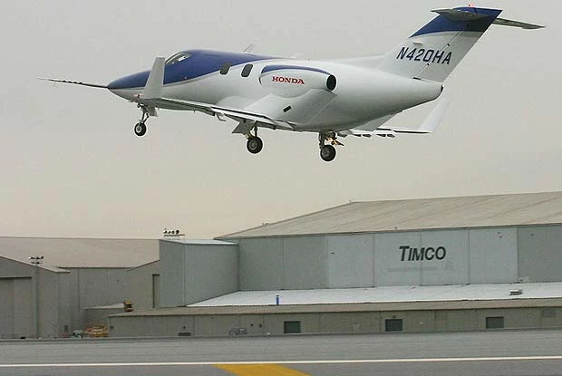 HondaJet w akcji (kliknij)