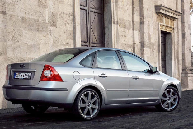 Ford focus sedan / kliknij