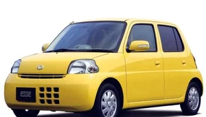 Małe Daihatsu Esse