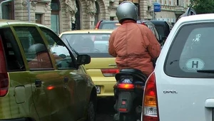 Motocyklem w lusterko