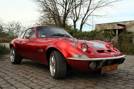 Opel GT / Kliknij