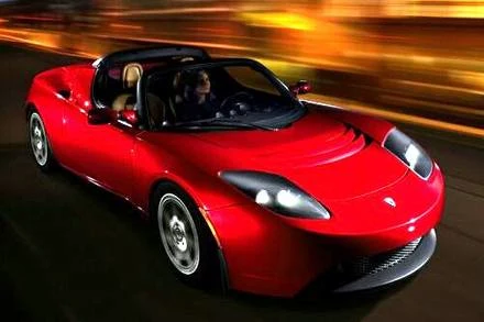 Tesla roadster / Kliknij