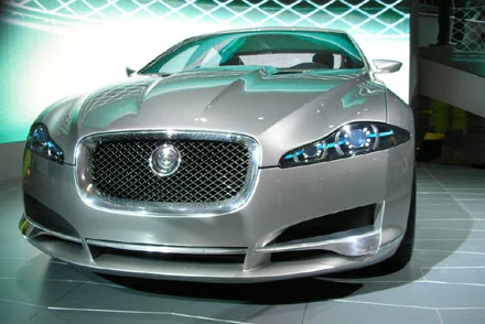 Jaguar C-XF / Kliknij