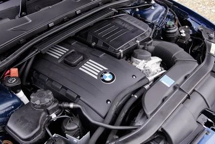Silnik BMW 3.0 twinturbo / Kliknij Silnik BMW 3.0 twinturbo / Kliknij