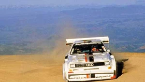 Audi sport quattro S1 w wyścigu w chmurach...