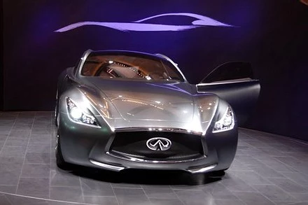 Infiniti essence