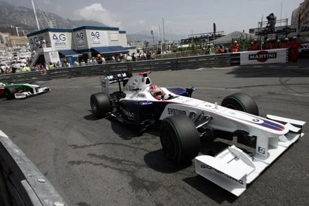 Robert Kubica wna ulicznym torze w Monte Carlo