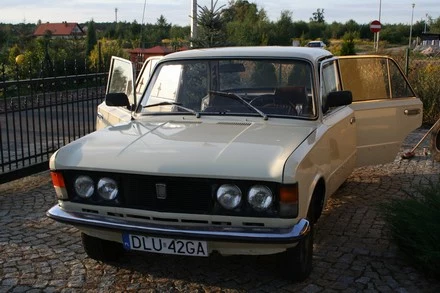 33 letni Polski Fiat 125p w trakcie remontu