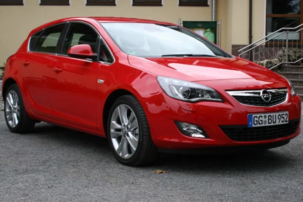 Opel astra IV