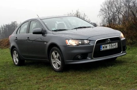 Mitsubishi lancer