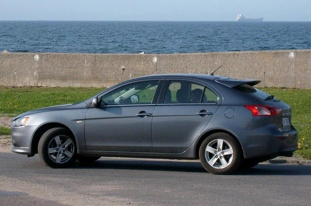 Mitsubishi lancer sportback / Fot. Mateusz Kwaśniewski