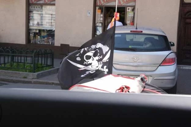 Niektórzy kierowcy nie kryją się nawet, że są piratami drogowymi