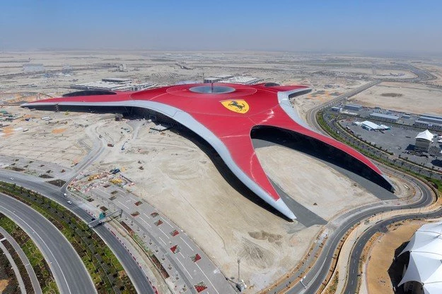 Imponujące Ferrari World