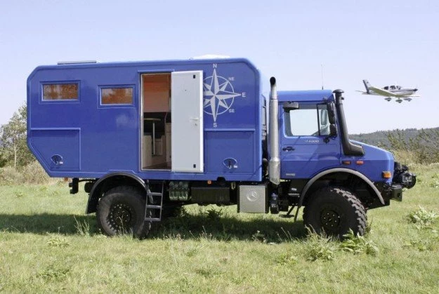 Mercedes unimog U4000 camper