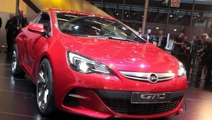 Opel astra GTC paris