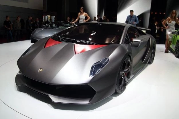 Lamborghini sesto elemento