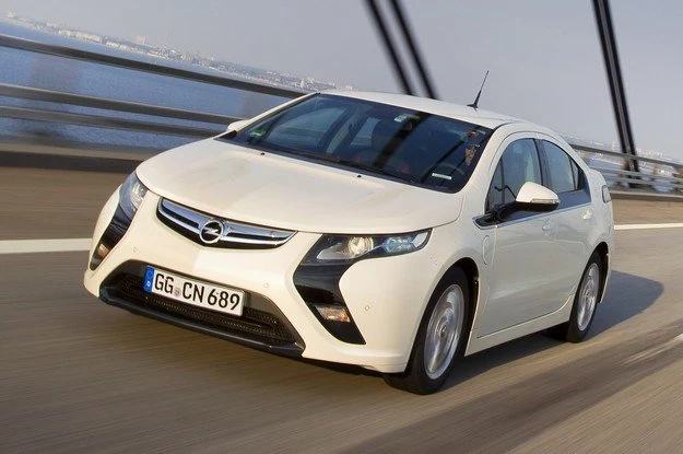 Opel ampera