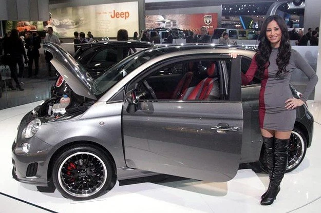 Fiat 500 EV w Detroit