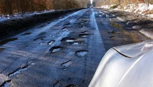 Na tych drogach najłatwiej uszkodzić samochód!