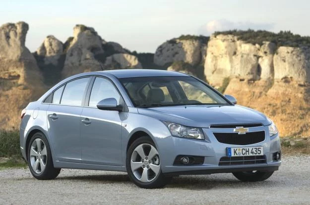 Chevrolet cruze chętnie kupowany jest z czterocylindrowymi silnikami