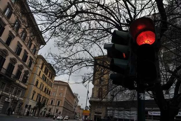 Dla samochodów ma zaświecić się czerwone światło