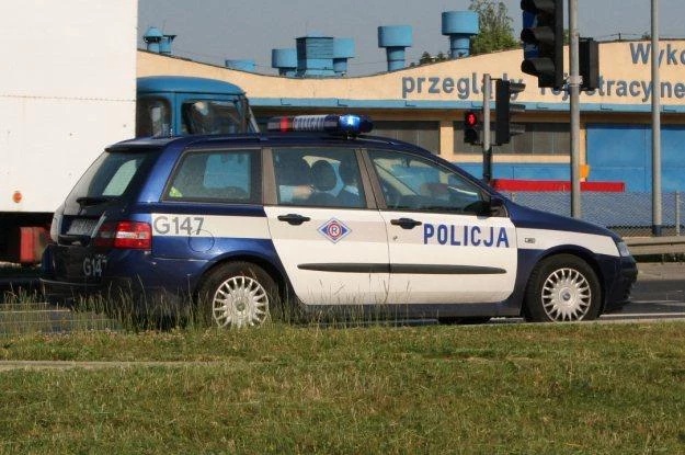 Policjanci z radiowozu będą mogli sprawdzić wszystkie dane