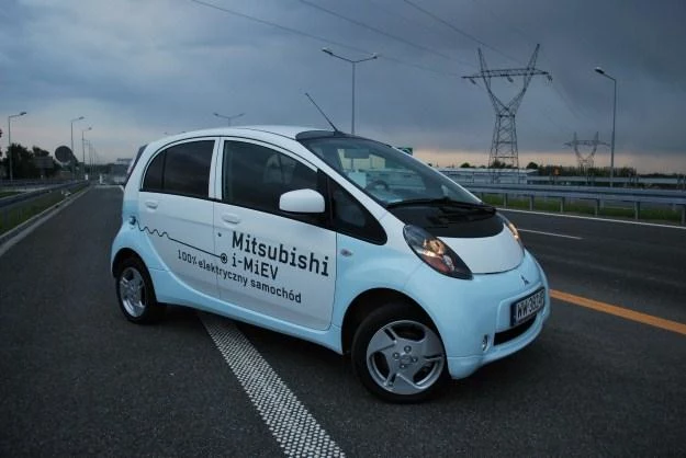 i-MiEV - w 100 proc. elektryczny samochód