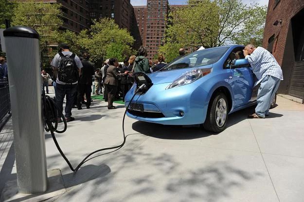 Nissan leaf, jak inne elektroauta ma teoretyczny zasięg 160 km