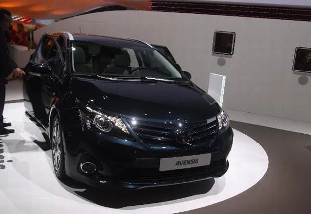 Nowa toyota avensis