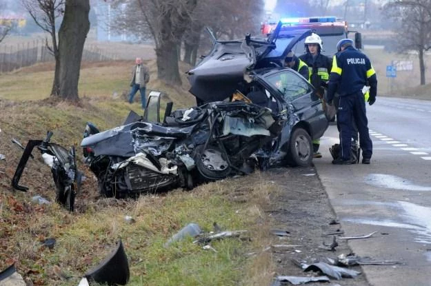 Na miejscu zginęły dwie osoby z forda