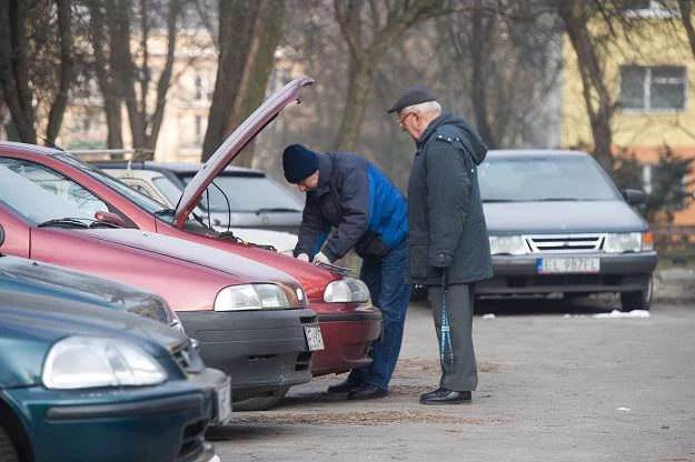 Rano czasem samochód nie chce zapalić...