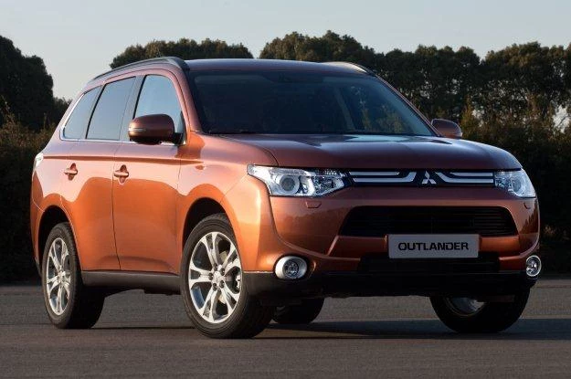 Nowy mitsubishi outlander