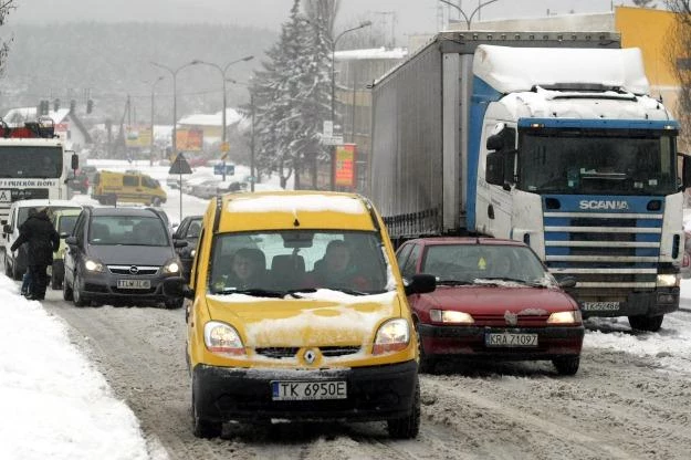 Na wielu drogach warunki do jazdy są trudne