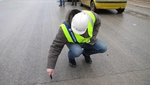 Szczeliny są na wszystkich budowanych autostradach