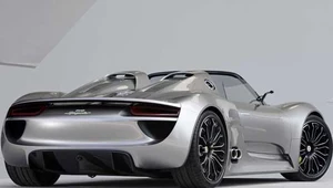 Dziwny test porsche 918 spyder. Jeździ tylko podwozie?