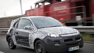 Opel adam. Jeszcze zamaskowany...