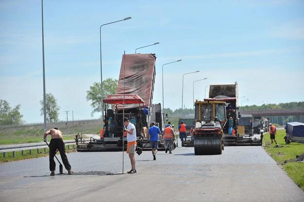 Na budowie A2 jeszcze walczą...