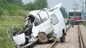 Wypadek, w którym zginęło 9 osób jadących busem